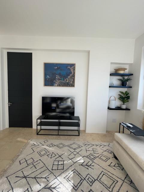 To Let 3 Bedroom Property for Rent in Sea Point Western Cape